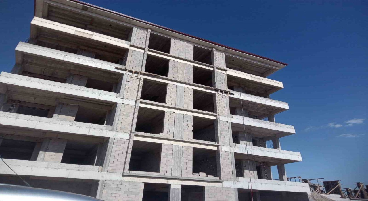 Beypazarında inşaattan düşen usta hayatını kaybetti