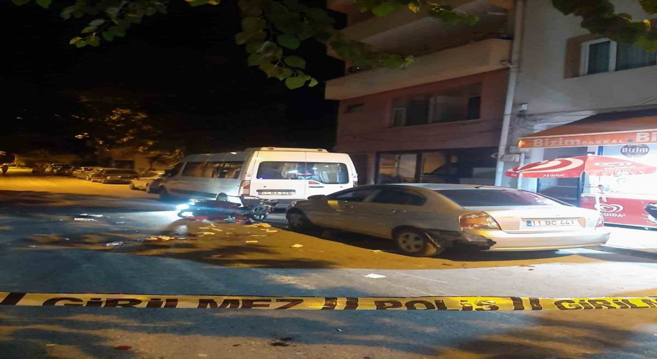 Bilecikte meydana gelen trafik kazasında 2si ağır 3 kişi yaralandı