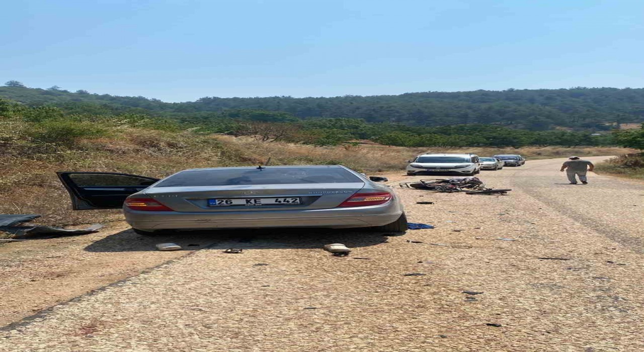 Bilecikte plakasız motosiklet ile otomobil çarpıştı: 1 ölü, 1 yaralı