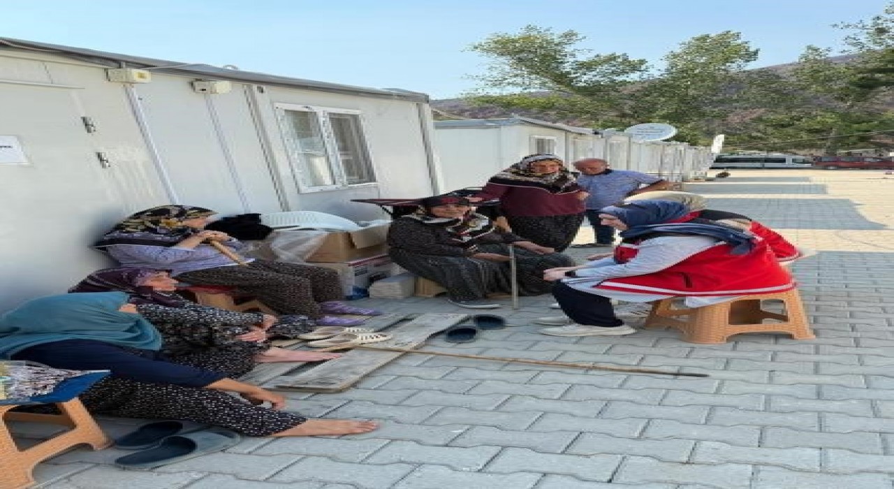 Bilecikte yangın zedelere psikososyal destek ziyareti