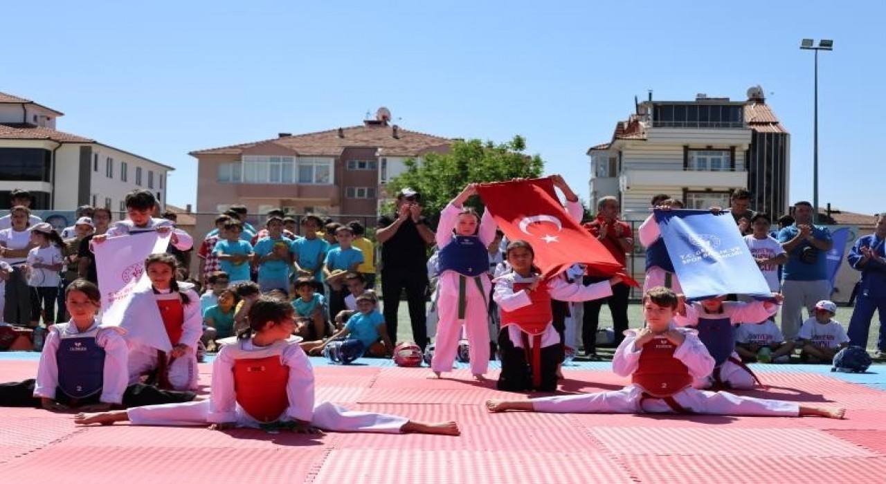 Bilecikte yaz spor okulları coşkuyla başladı