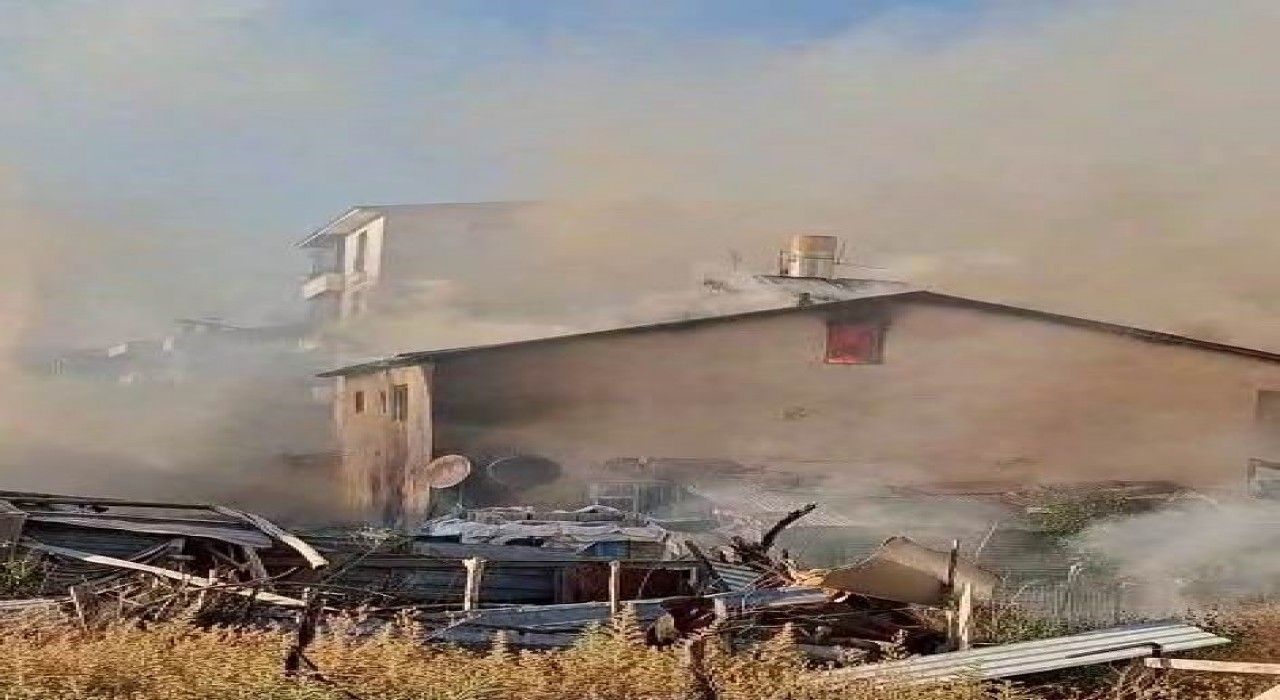 Bingölde korkutan çatı yangını