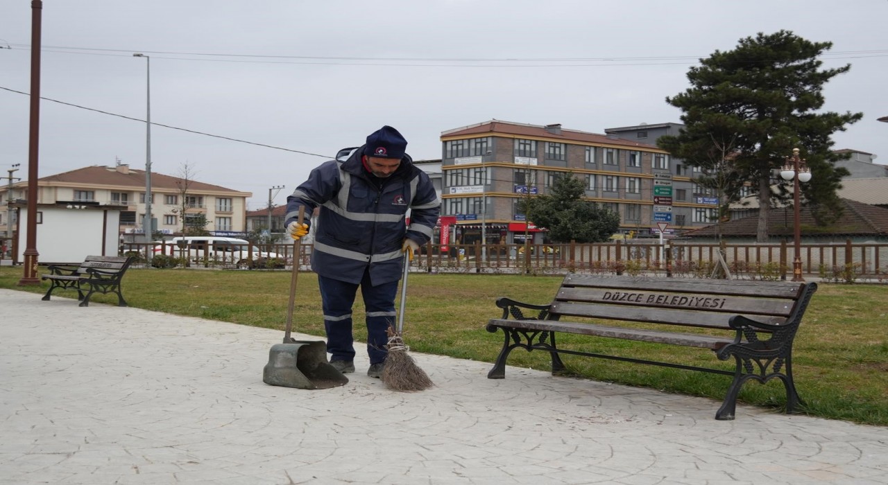 Binlerce ton atık bertaraf edildi