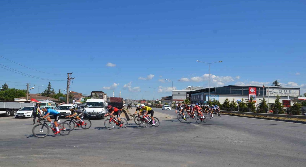 Bisiklet Türkiye Kupası 5. Etap Puanlı Yol Yarışı Bafrada yapıldı