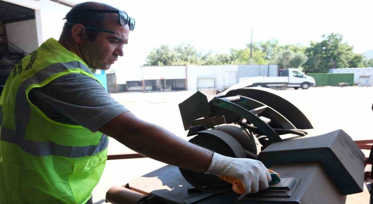 Bodrum’da Kent Mobilyaları Belediye Atölyesinden