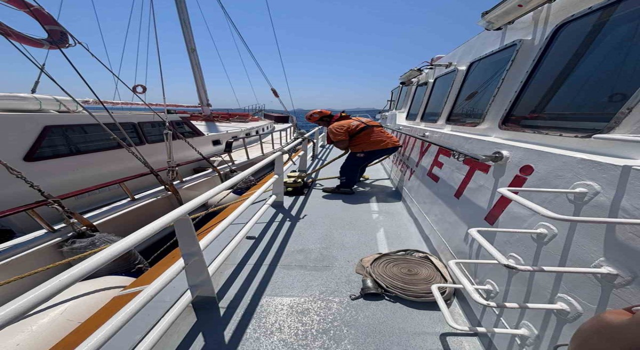 Bodrumda su alan tekneyi KIYEM ekipleri müdahale etti