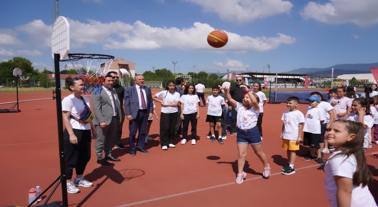 Boluda ücretsiz spor okulları başladı