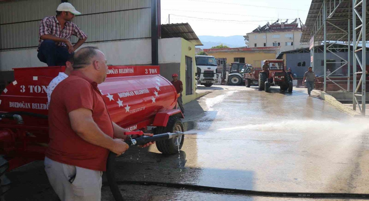 Bozdoğan Belediyesi donanımlı 3 su tankeri aldı