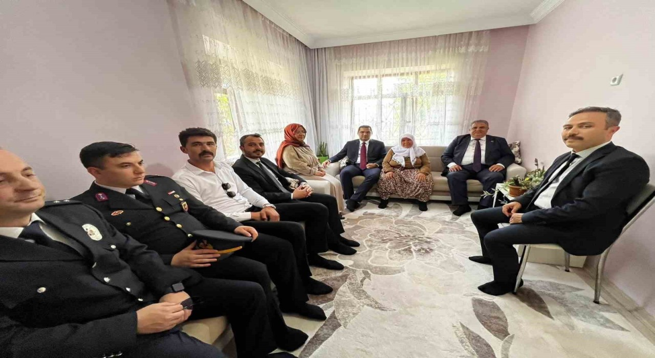 Bozkırda 15 Temmuz gazisi Albay Aziz Yılmazın ailesine ziyaret