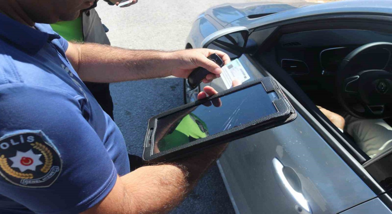 Burdurda asayiş uygulamalarında 2 haftada 39 aranan şahıs yakalandı