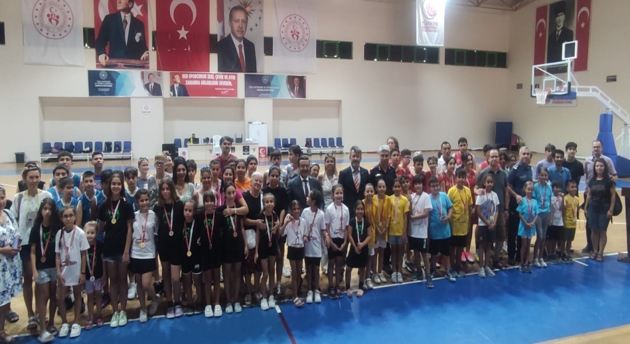 Burhaniye de 15 Temmuz spor yarışmaları düzenlendi