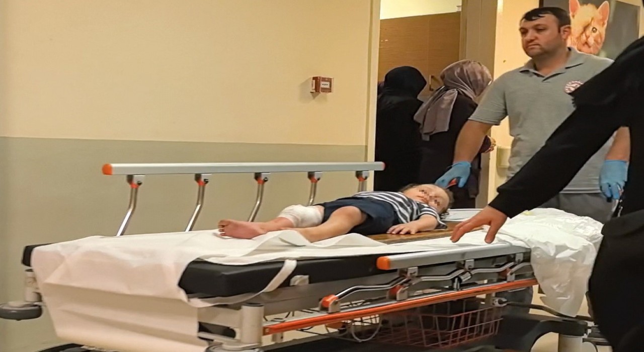 Bursada 3. kattan düşen 2 yaşındaki çocuk ağır yaralandı