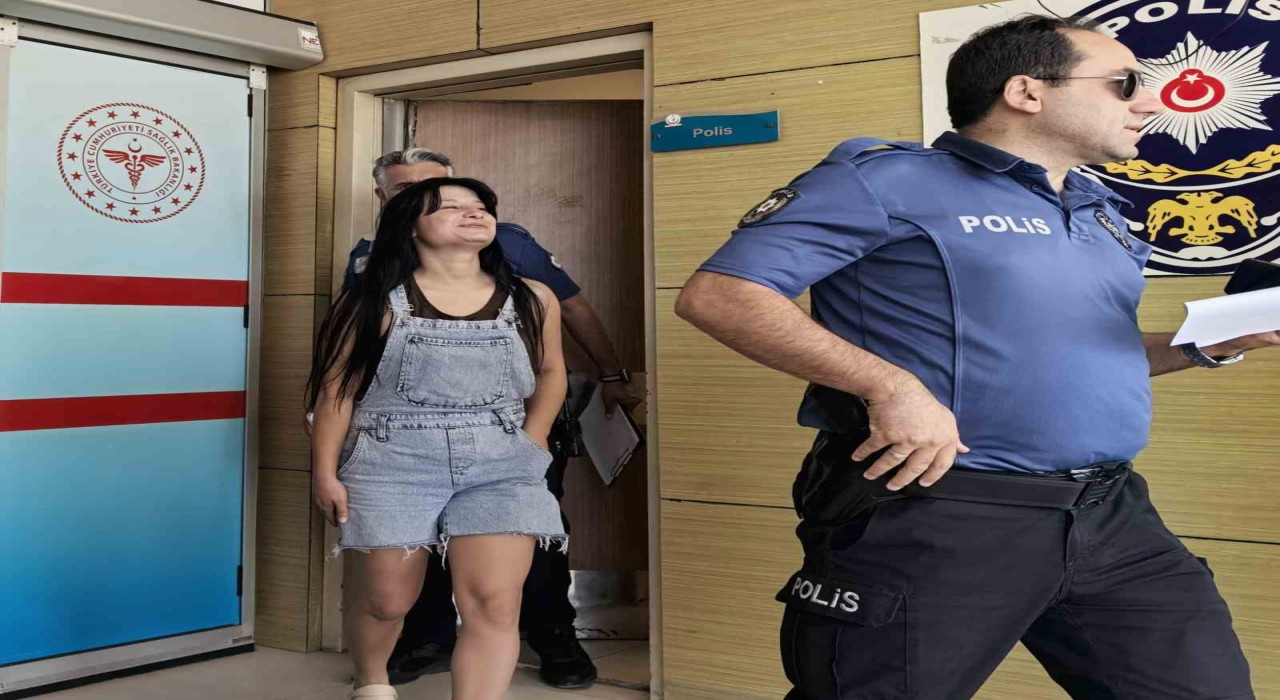 Bursada genç kızlar arasında bıçaklı kavga: 1 yaralı