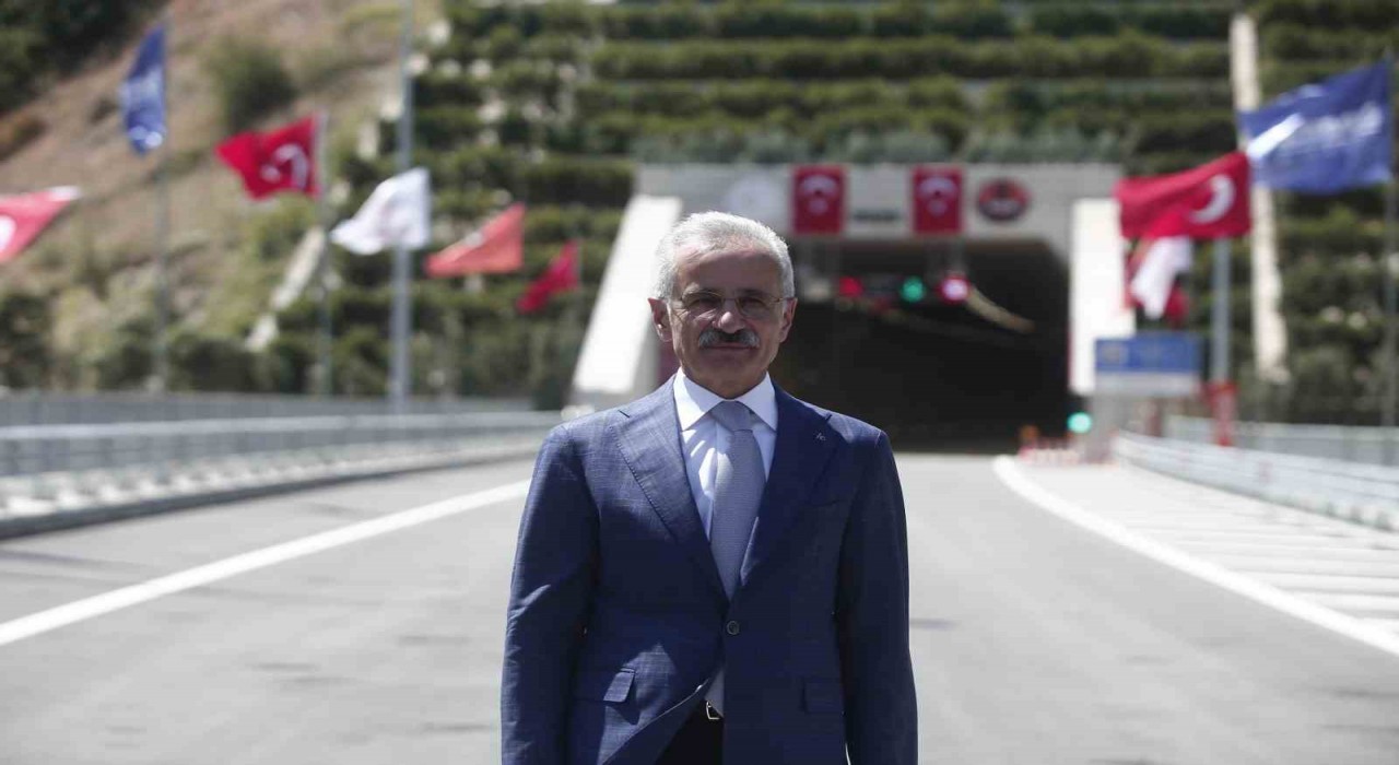 Bursayı dağ yörelerine bağlayan Doğancı Tüneli hizmete girdi