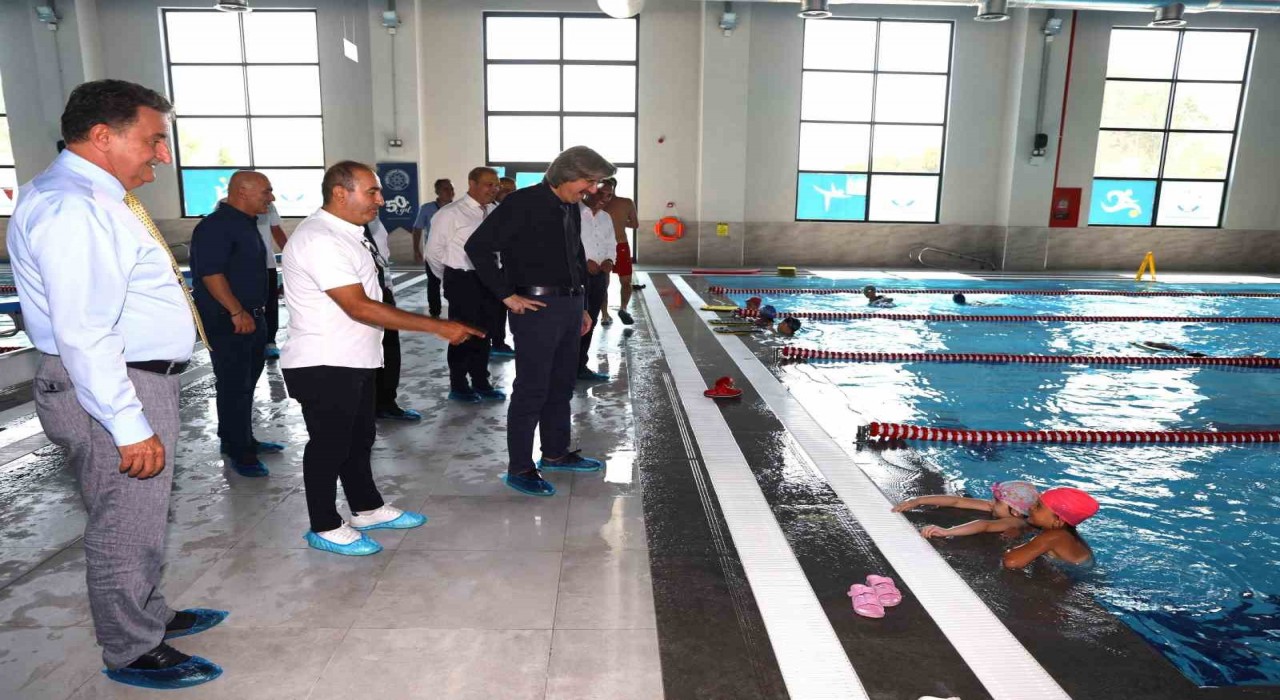 BUÜnün yaz okulunda minikler eğitimi ve eğlenceyi bir arada yaşıyor