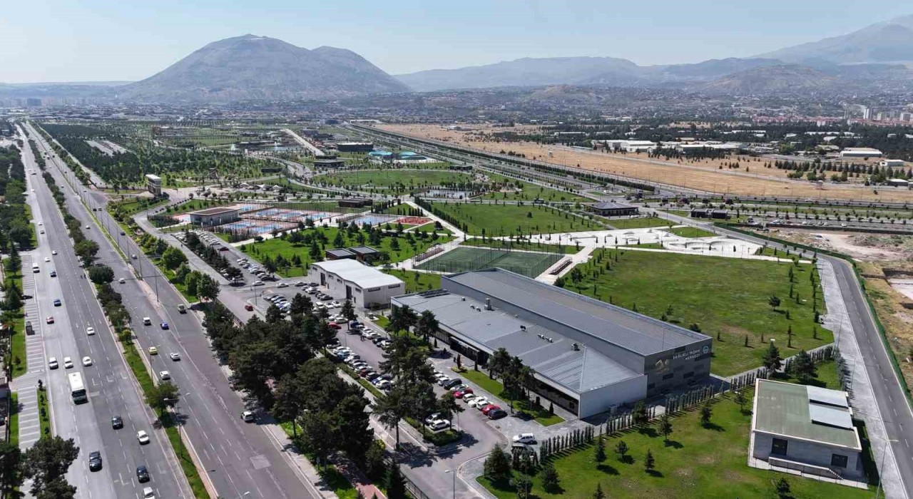 Büyükşehir, Türkiyedeki ilk yerli ve milli havuz sterlizasyon sistemi ile örnek oluyor