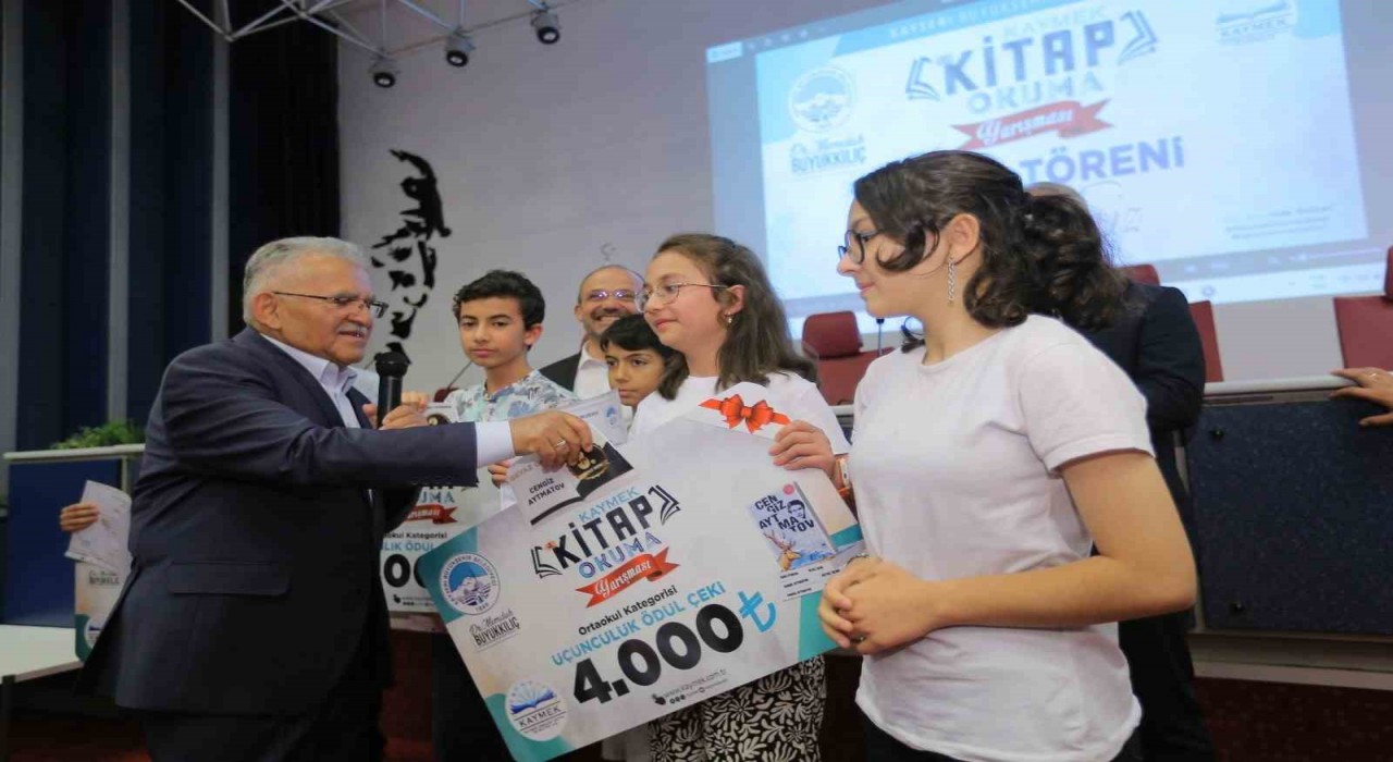 Büyükşehirde kitap okuma rüzgarı esti