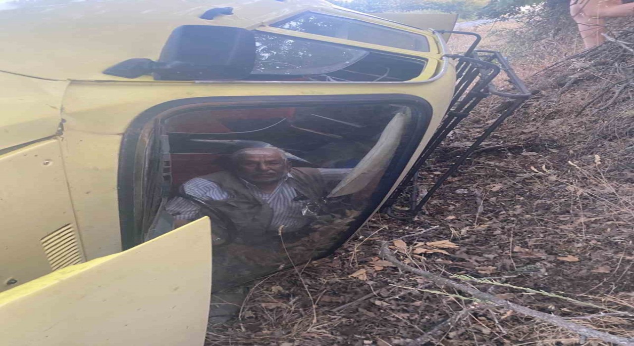 Çanakkalede takla atan araçta sıkışan sürücü kurtarıldı