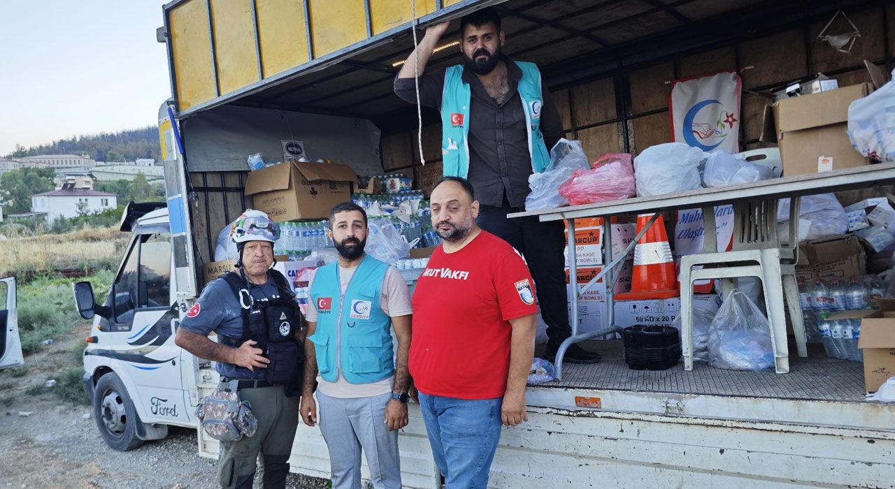 Cansuyu Derneği’nden Yangın Ekiplerine ve Köy Halkına Destek