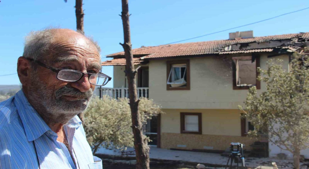 Çeşmedeki yangın hem doğal yaşamı hem kültürel mirası tehdit ediyor