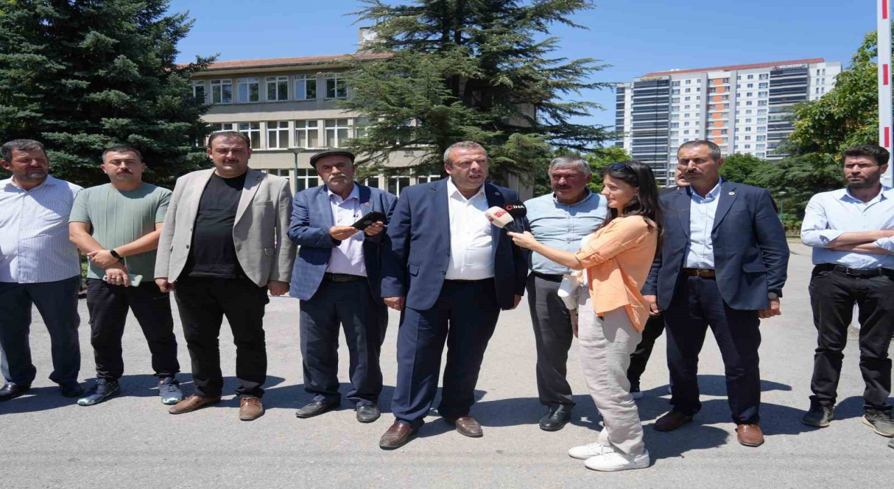 Çiftçilerden DSİ isyanı: Patlayan borularımız yapılmıyor