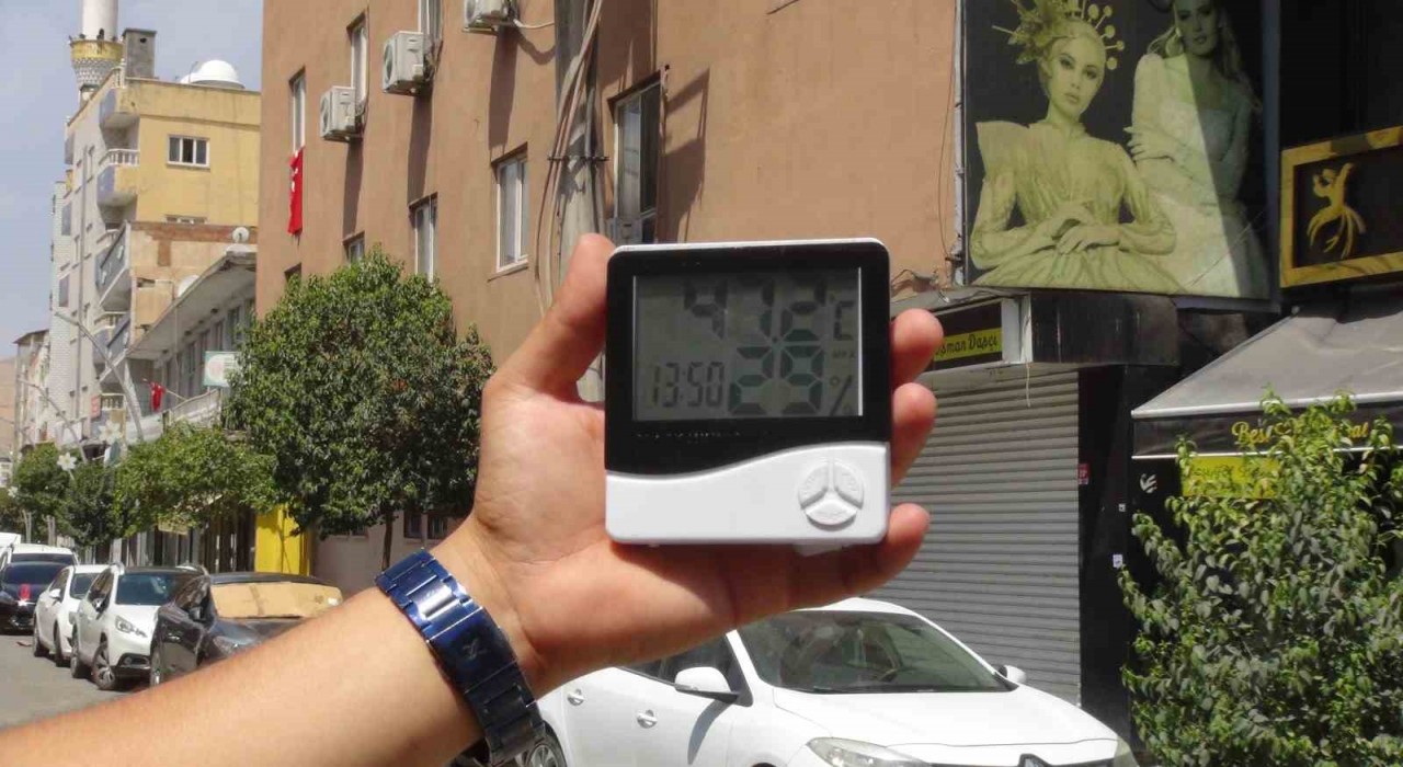 Cizrede termometre 47 dereceyi gösterdi