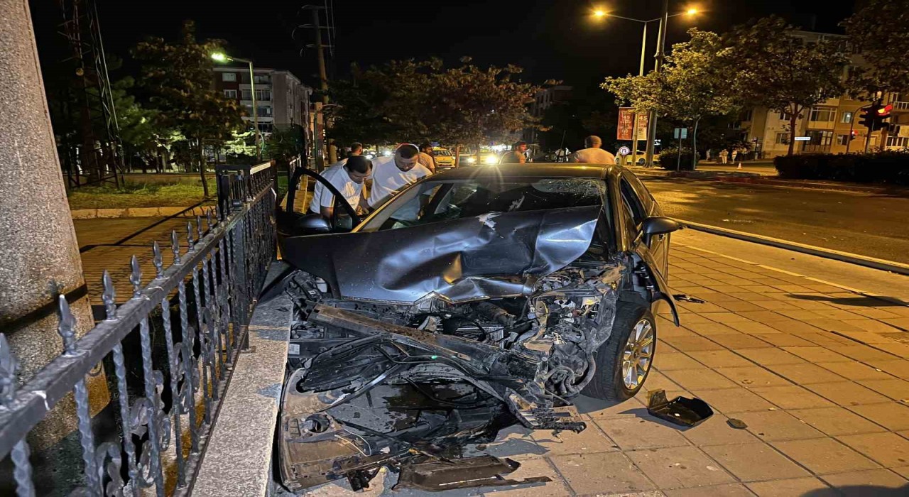 Çorluda trafik kazası: 1i ağır 3 yaralı