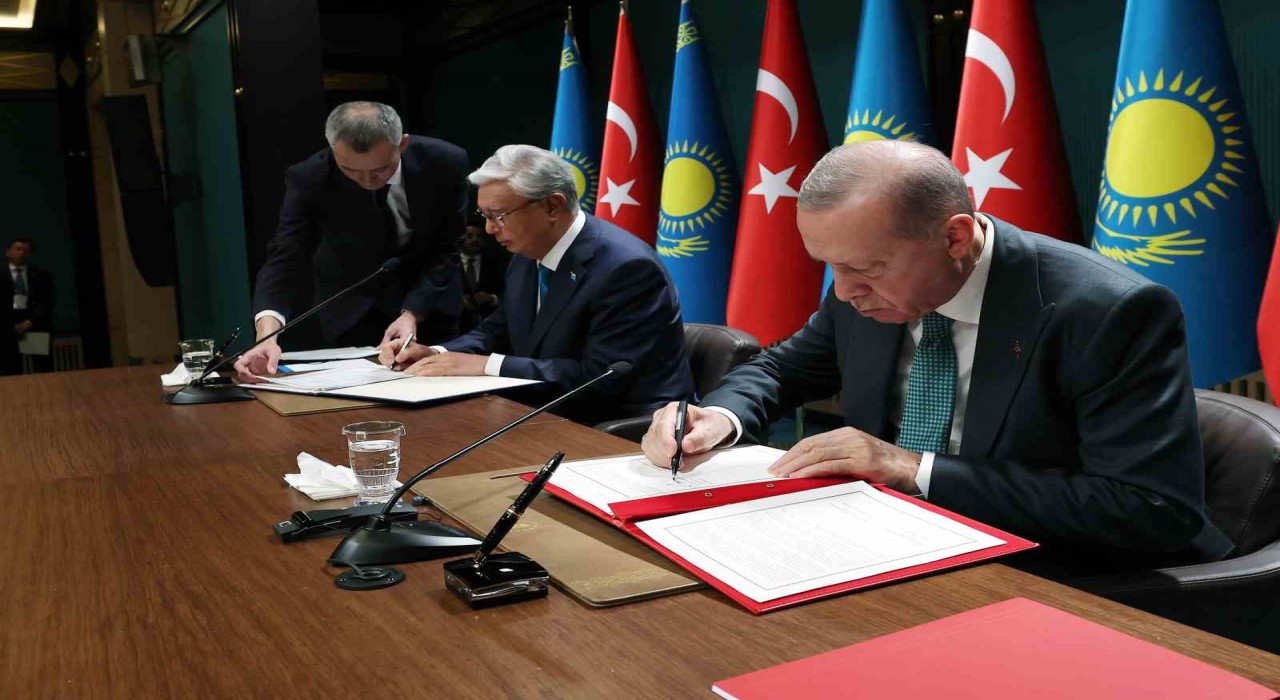 Cumhurbaşkanı Erdoğan: Dünyanın gözleri önünde bir halk açlık ve susuzlukla öldürülüyor