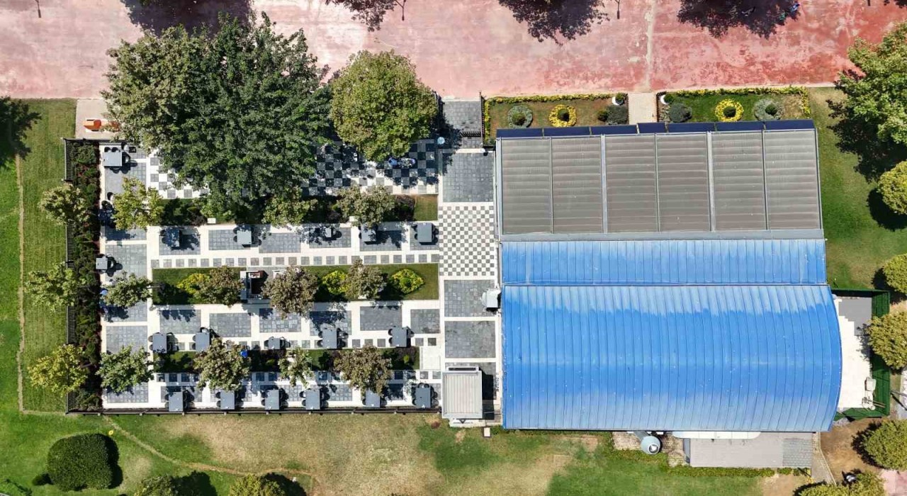 Darıcadaki Hilal Bahçe Sosyal Tesisi yenilenerek hizmete açıldı