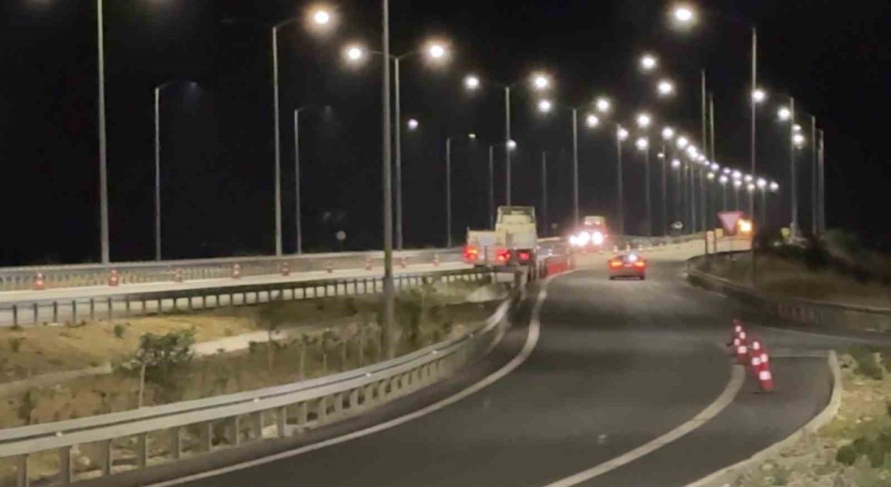 Denizli-Aydın Otoyolundaki bakım çalışması kazaya sebep oldu: 1 ölü, 3 yaralı