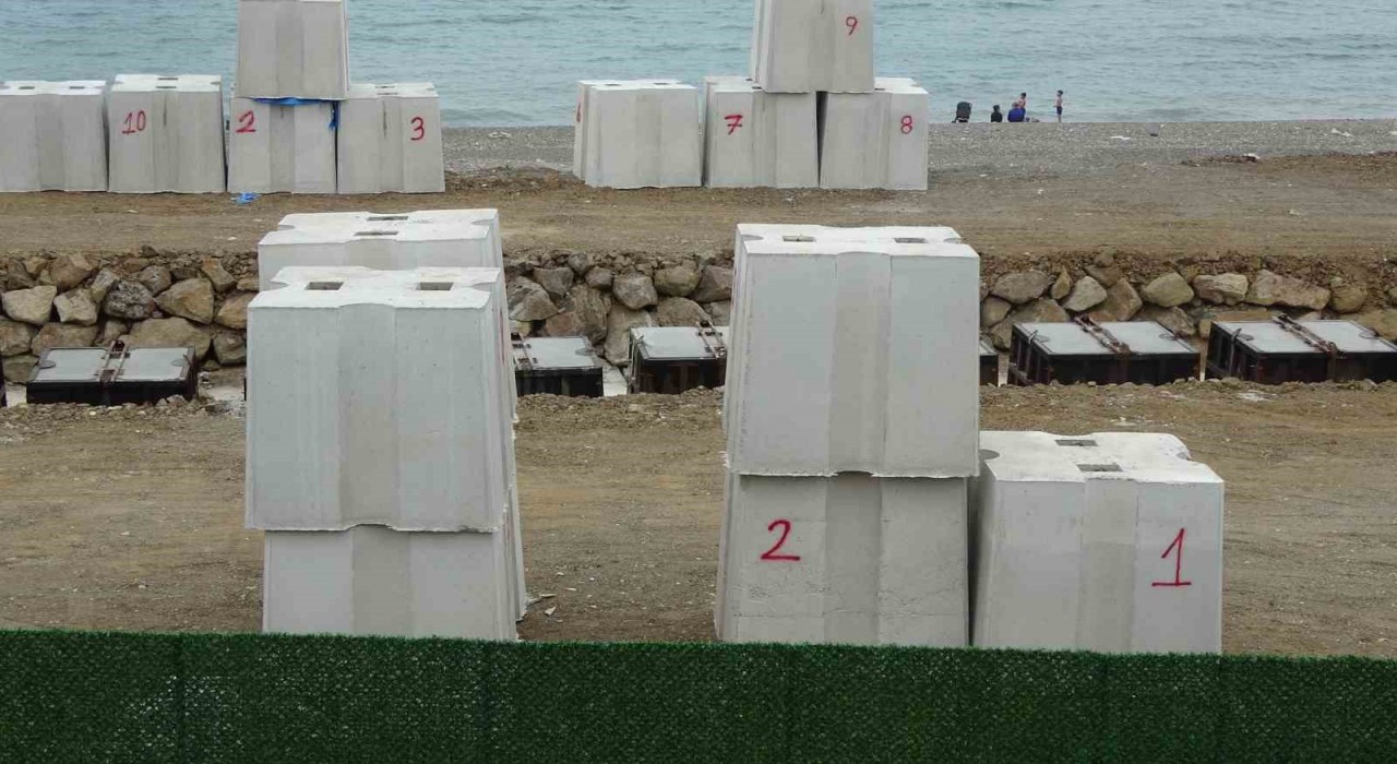 Dev dalgalardan korumak için devasa betonlar kullanılacak