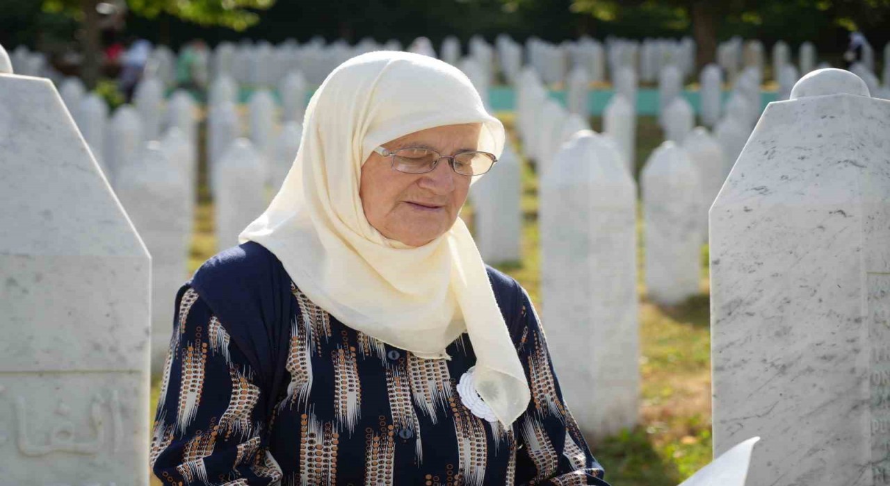Dinmeyen gözyaşı: Srebrenitsada 30 yıl