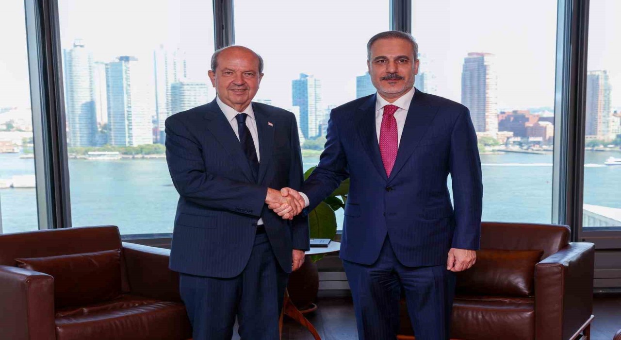 Dışişleri Bakanı Fidan, KKTC Cumhurbaşkanı Tatar ile bir araya geldi