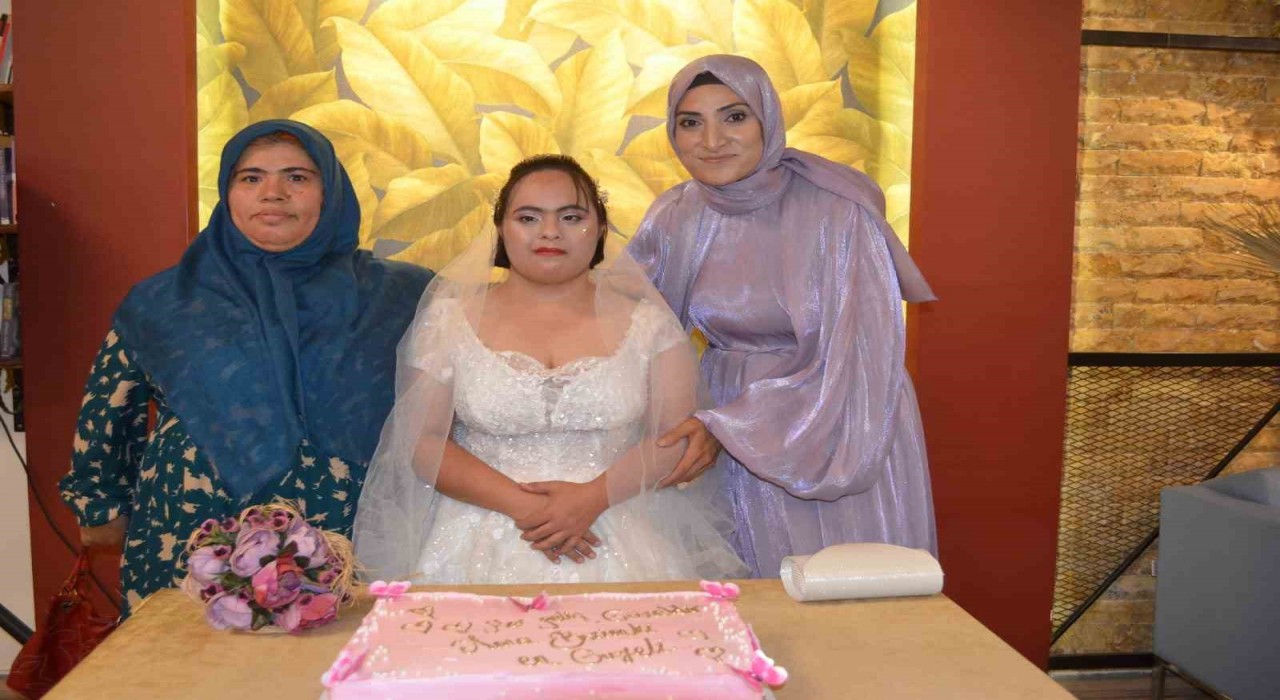 Down sendromlu Nisan Nurun gelinlik hayali gerçek oldu