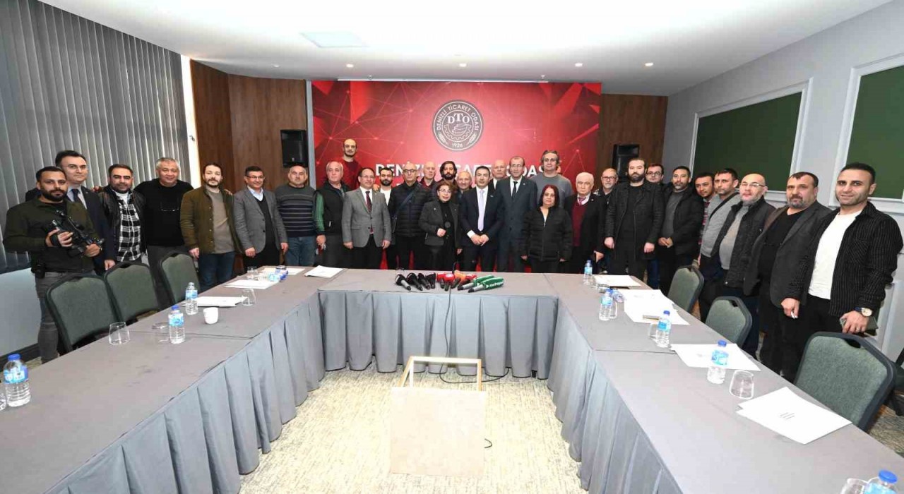 DTO Başkanı Erdoğan,  Gece gündüz demeden halkın haber alma hakkı için emek harcayan emekçilerimizi kutluyorum