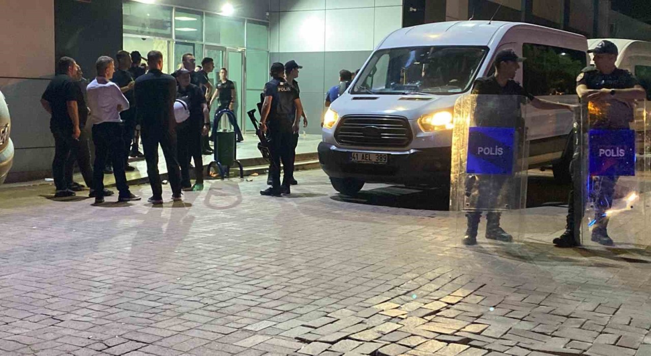 Düğünde iki taraf arasında oyun kavgası: 25 gözaltı