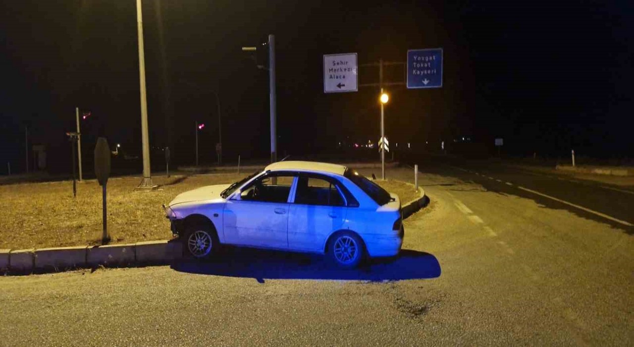 Ehliyetsiz sürücü kaza yaptı: 37 bin lira ceza