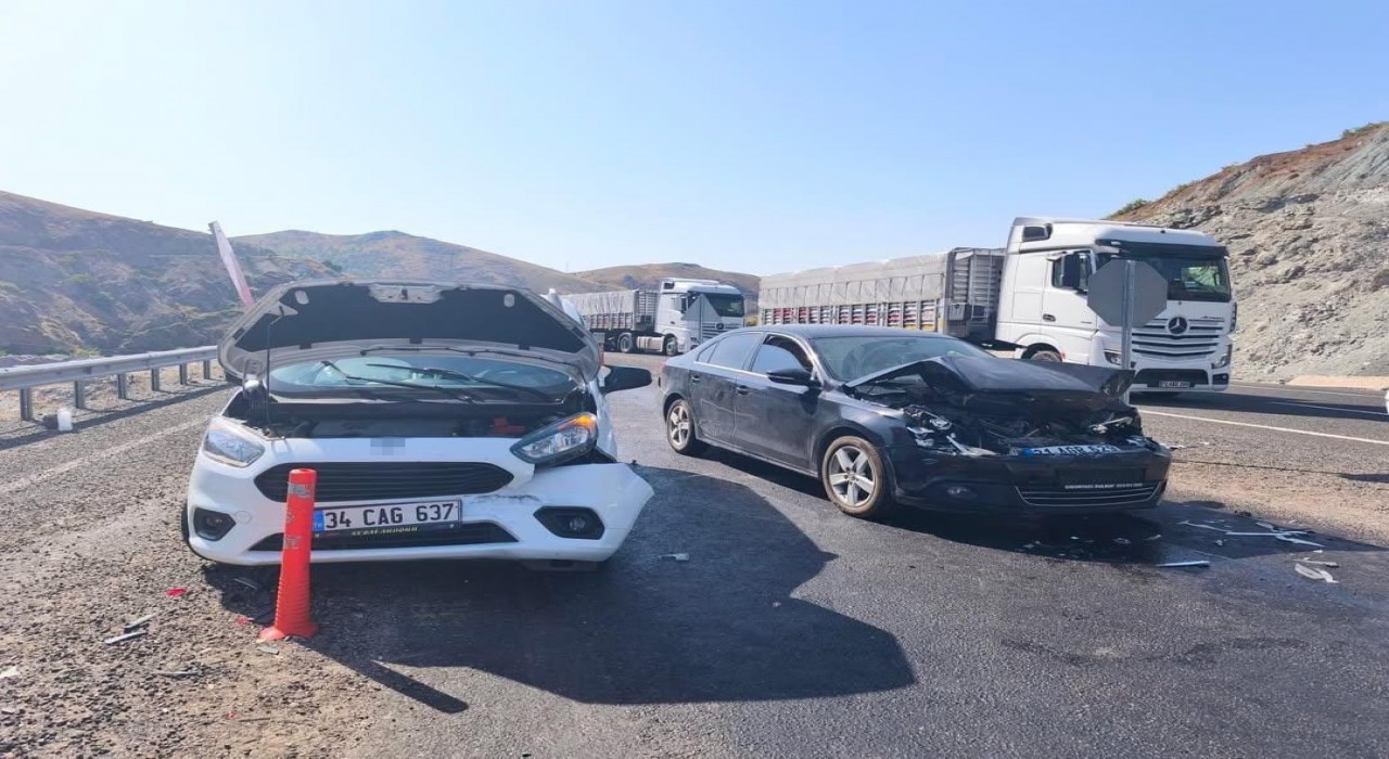 Elazığ zincirleme trafik kazası: 1 yaralı