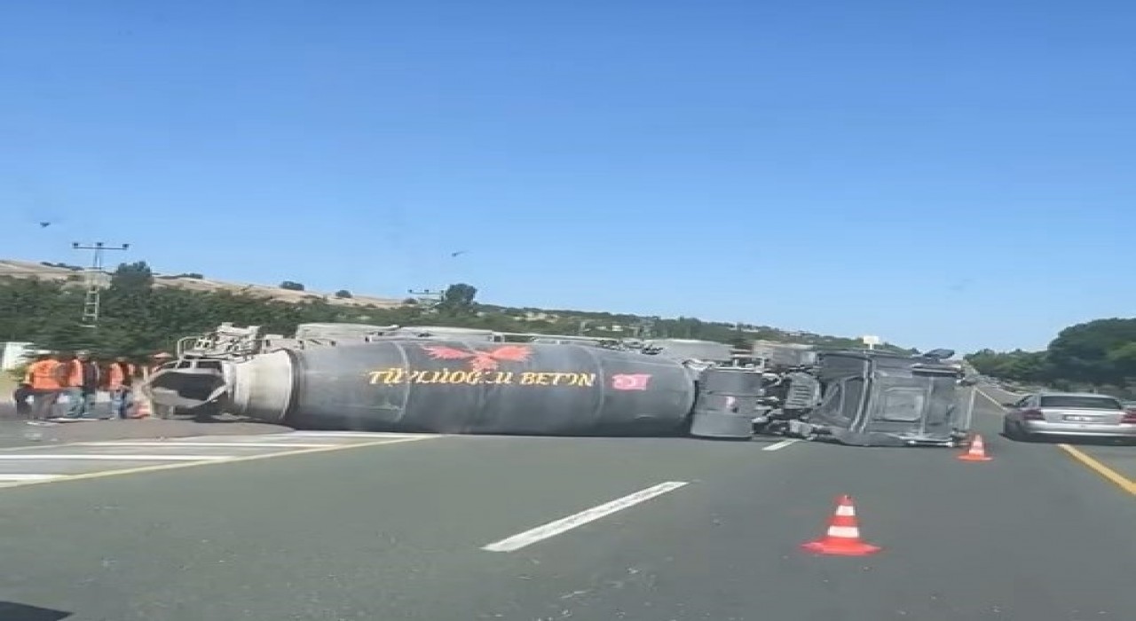 Elazığda beton mikseri devrildi: 1 yaralı