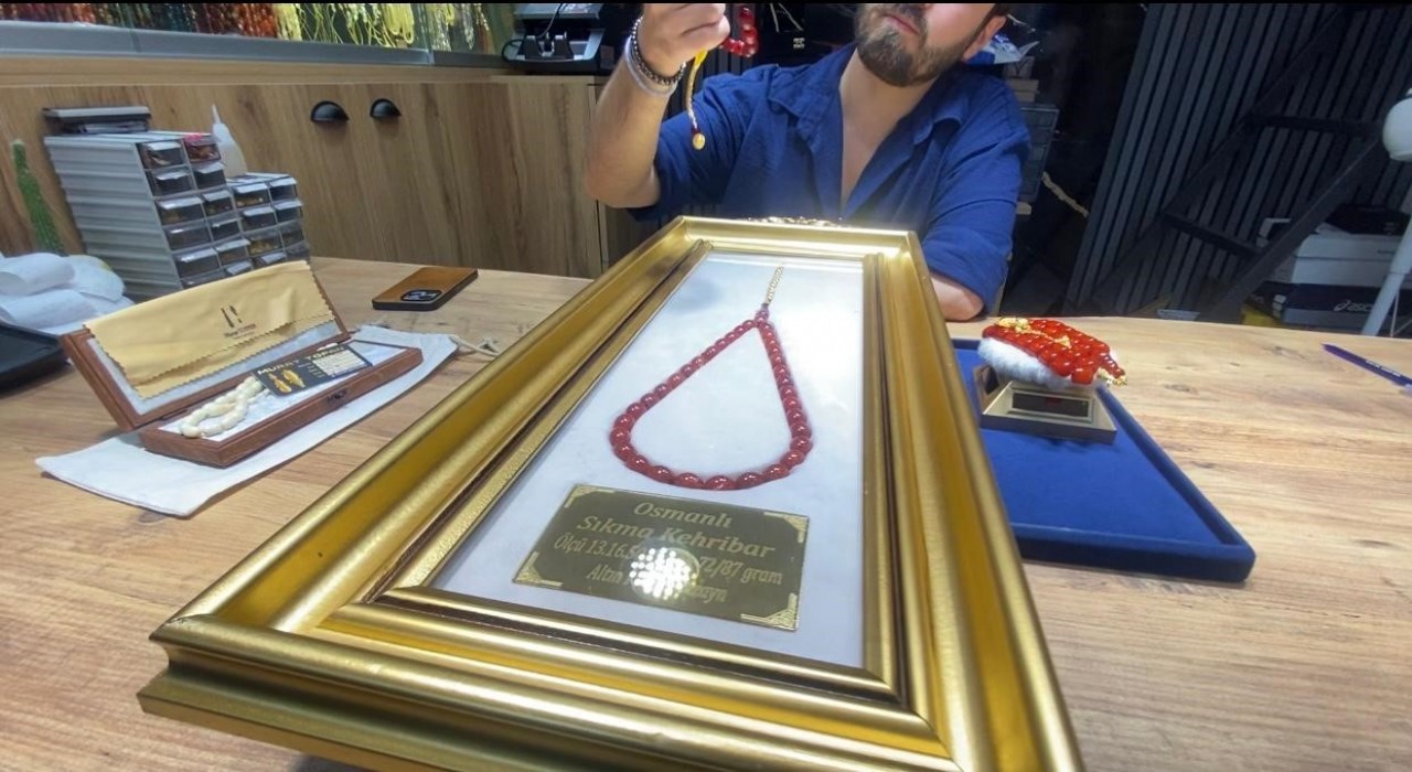 Elazığda milyonluk Osmanlı kehribarı tespihler görücüye çıktı