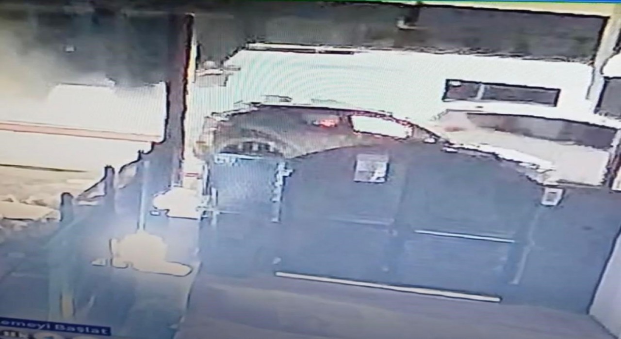 Elazığda pikap otomobille çarpıştı: 3 yaralı