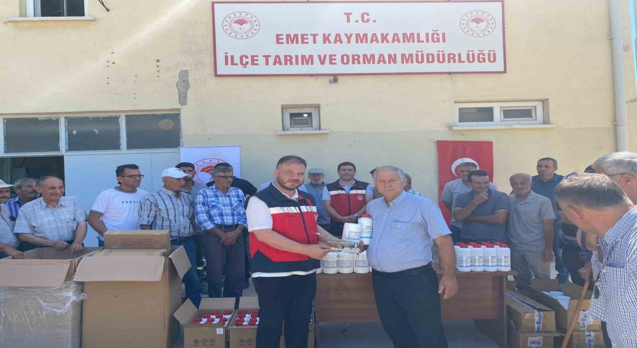 Emette 52 arıcıya fümigasyon cihazı, oksalit asit ve formik asit dağıtıldı