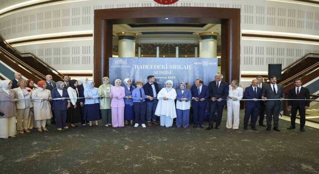 Emine Erdoğan, Bahçedeki Sırlar sergisinin açılışını yaptı