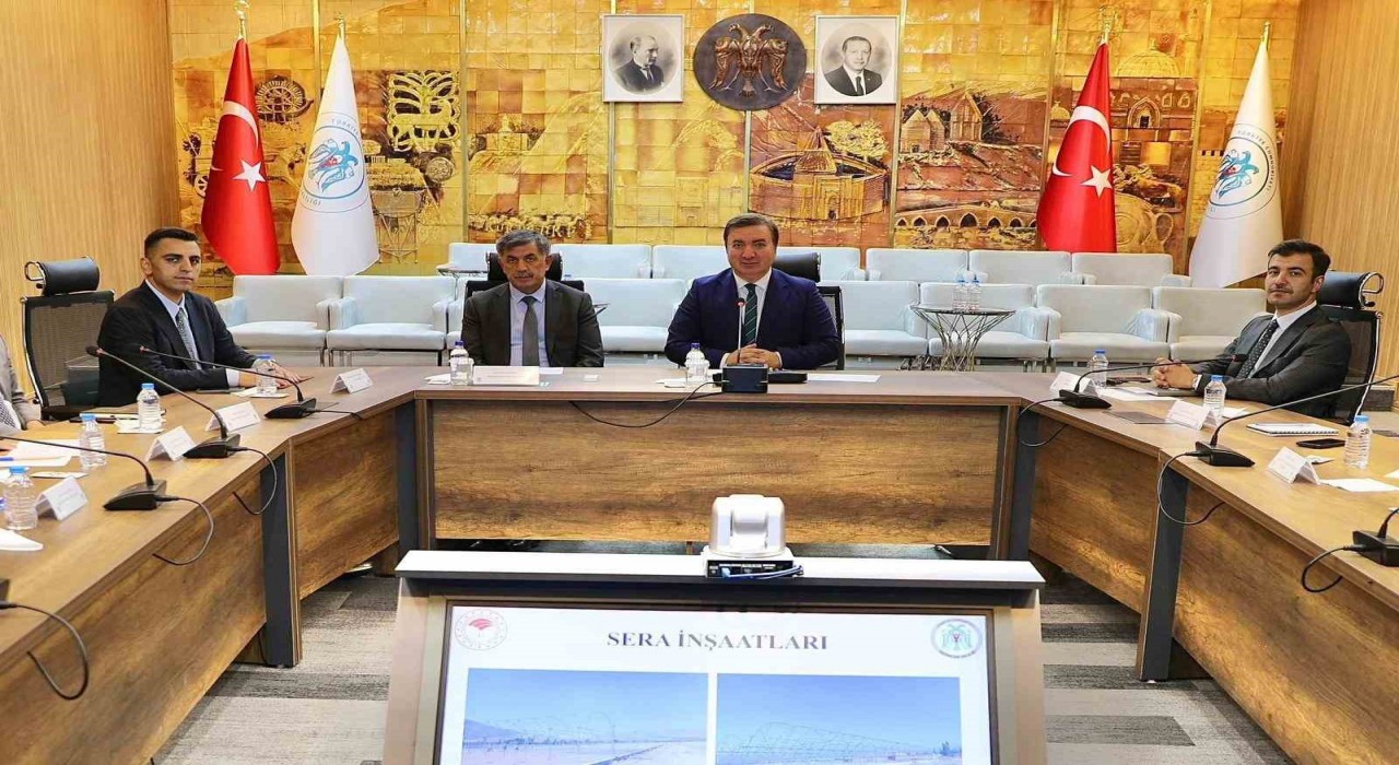 Erzincanda sahipsiz hayvanlar ve doğal yaşam alanları için değerlendirme toplantısı yapıldı