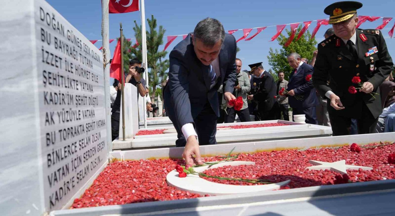 Erzurumda 15 Temmuz şehitleri anıldı