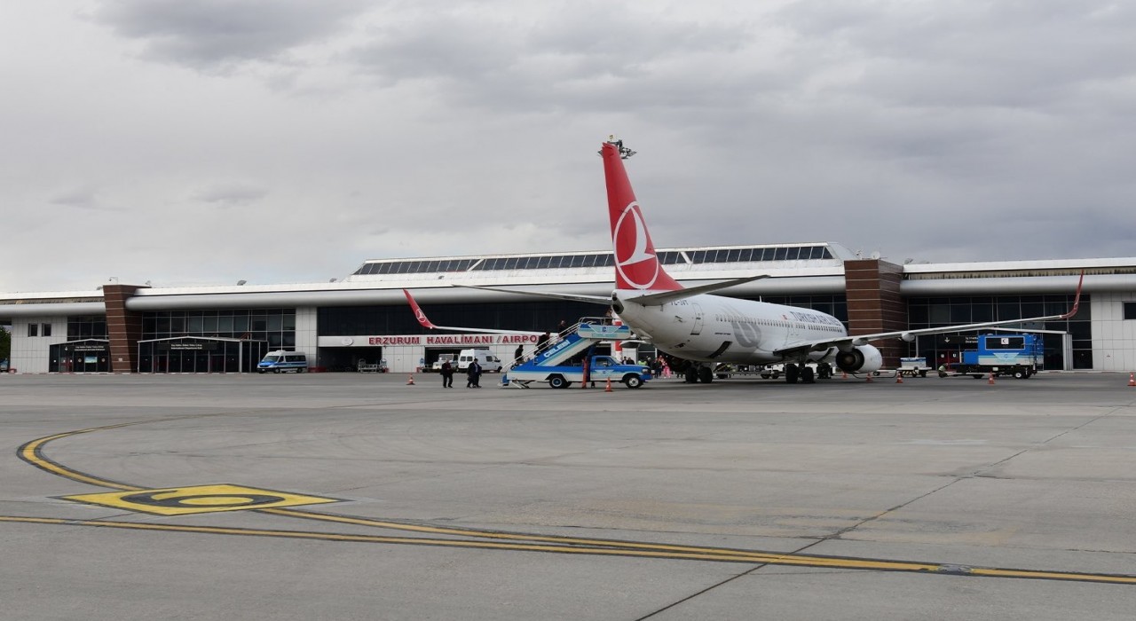 Erzurumda ilk çeyrekte ayından 601  bin 241 kişi uçtu