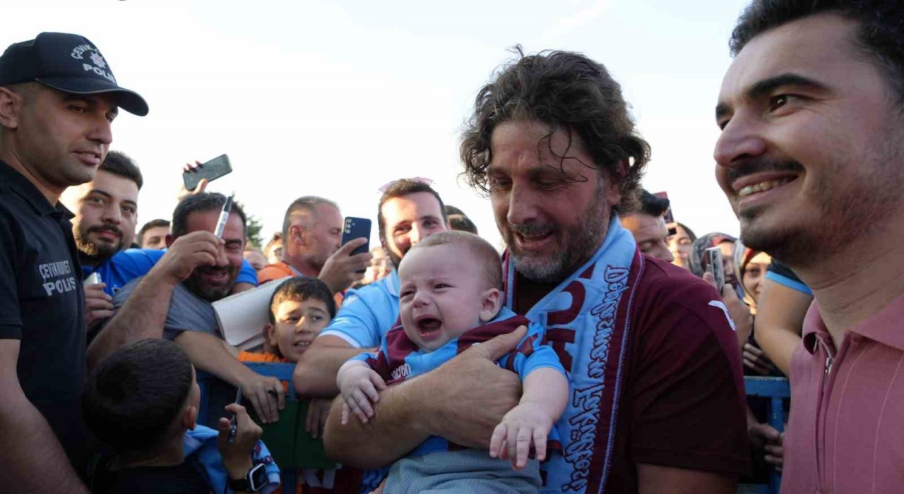 Erzurumda taraftardan Trabzonspora sevgi seli