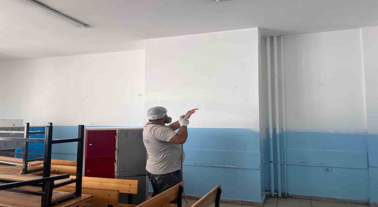 Esenlerin okulları yeni döneme hazırlanıyor