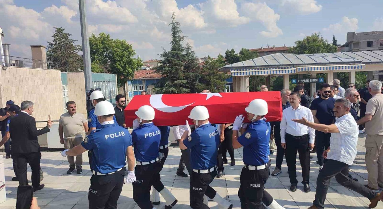 Eski Bitlis Valisi Karaömeroğlu, Ankarada son yolculuğuna uğurlandı