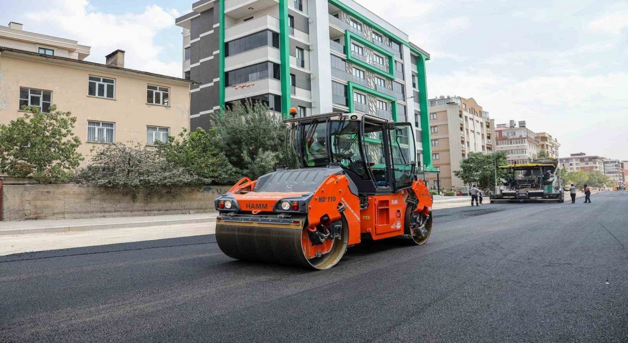 Eski Cezaevi Caddesinde asfalt serimine başlandı